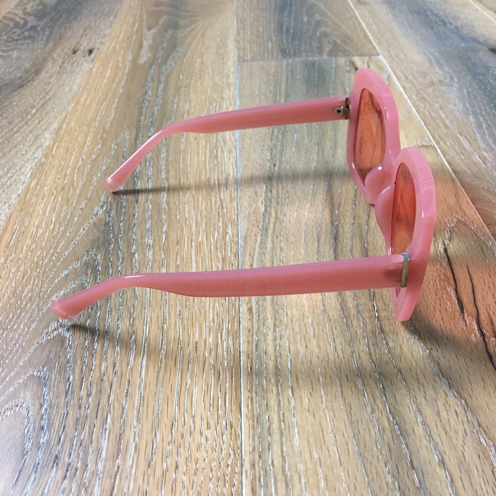 ⬇️ Oversized Square Frame Pink Fashion Sunglasses - Picture 4 of 7